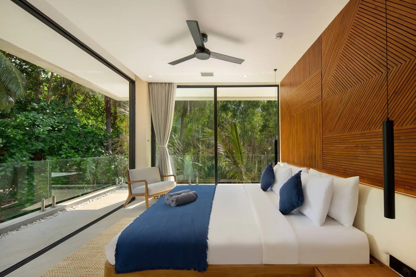 Villa Selong Belanak bedroom detail